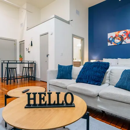 Bright And Modern Studio In Louisville # 404